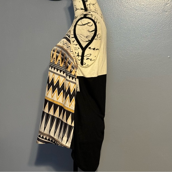 A.n.a Geometric Print Tank - Picture 4 of 10